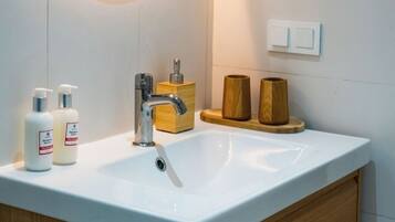 Comfort tweepersoonskamer | Badkamer