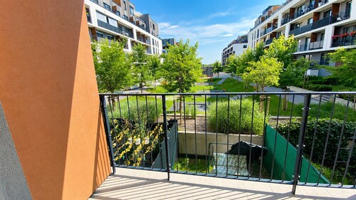 1 room apartment, balcony, Zuzany Chalupovej 18B