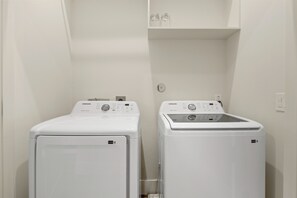Interior - Stylish 3-bedroom house in Houston Great Location - Near Med Center, Energy (Houston)