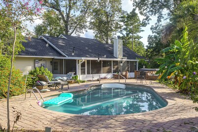 Fish, Swim & Soak: Rural Lakeland Retreat