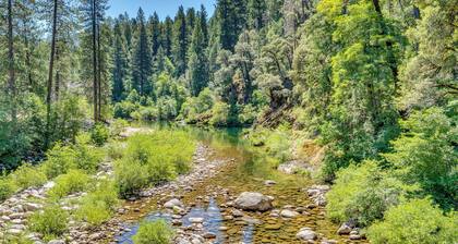 Yuba River Retreat for 2! Near Swimming Holes