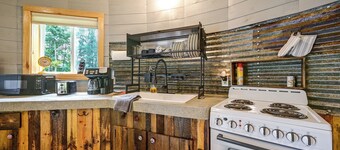 Outdoor Oasis w/ Mtn Views! 5-acre Augusta Getaway