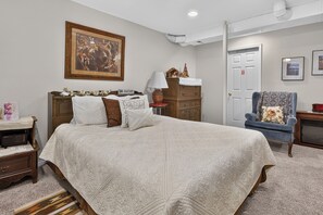 Room - 189 Ridge Road 4 bedroom home, forest views, central location in Grand County (Tabernash)