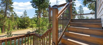 189 Ridge Road 4 bedroom home, forest views, central location in Grand County