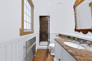 Bathroom - The Anhalt Retreat, Stylish 2BR near Battersea Park & Chelsea (London)