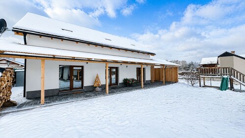 Apartment house, sauna and jacuzzi, Svätý Kríž 1