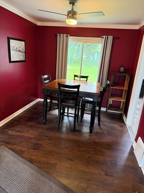 Dining - Charming 2-bedroom house with AC in fantastic Akron newly updated! (Akron)