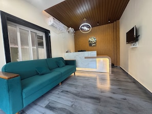 Unclassified image, 4 of 15, button - Hotel Sea Forest (Puri)