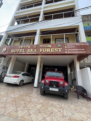 Unclassified image, 5 of 15, button - Hotel Sea Forest (Puri)