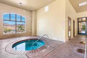 Apartment, 3 Schlafzimmer | Pool | Innenpool