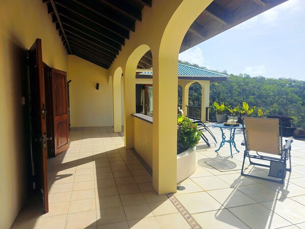 Terrace/patio - Beautiful Caribbean Villa, 1 Bedroom, 2 Guests (Bequia)