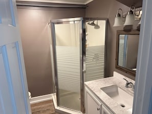 Bathroom - 5BR Lodge on Its Own Private Lake - Heated Pool, Hot Tub, Zip Line (Brazil)