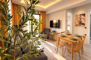 Luxury Apartment, Balcony, Garden View | Dining - Olivara Süite (Muğla)