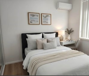 Unclassified image, 3 of 13, button - Sleep4 NewVilla 1BR 2Bath Parking Near Parramatta (South Wentworthville)
