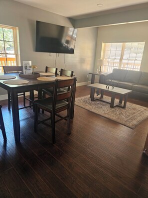 Dining - New built log home designed with elegance, charm and finish with 360 vi (Arnold)
