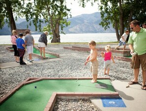 Property grounds - Lakefront Condo B3  Pool in Wapato Point Chelan (Manson)