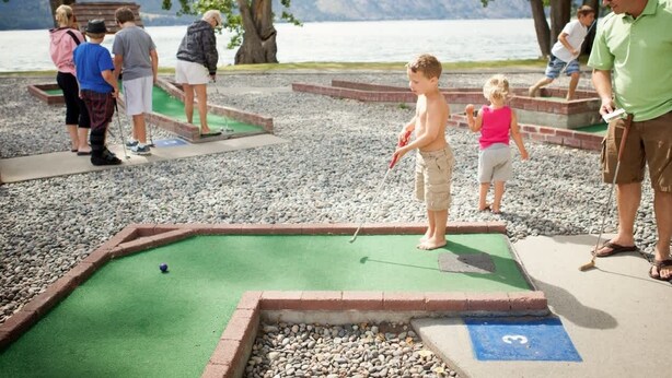 Property grounds - Lakefront Condo B4  Pool in Wapato Point Chelan (Manson)