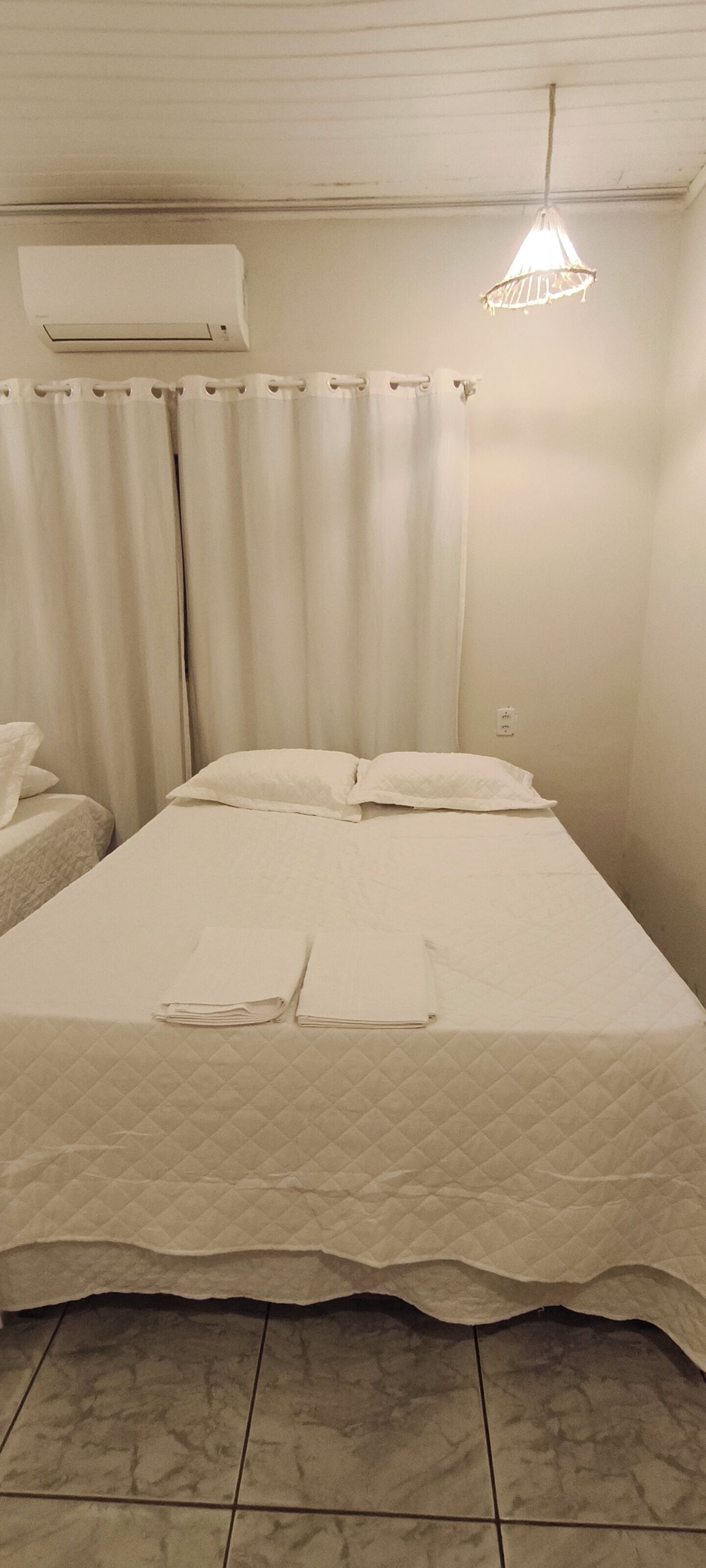 Iron/ironing board, WiFi (free), bed sheets