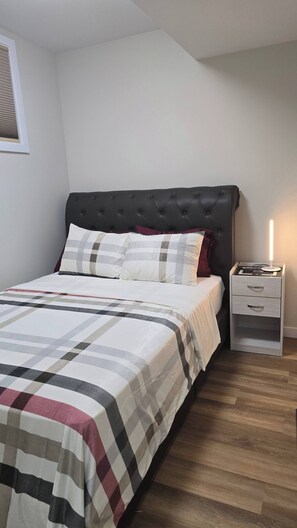 Unclassified image, 5 of 22, button - Room-cozy 2BR Suite in Saskatoon East (Saskatoon)