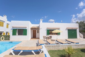Pool - Holiday home for 6 people with private pool, barbecue  Wi-Fi, air conditioning (Santanyí)