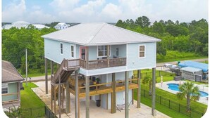 Exterior - Pier of Peace-Fun•Fish•Food (Bay St. Louis)