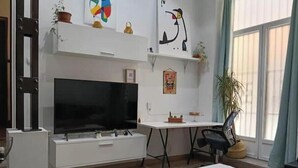 Unclassified image, 5 of 11, button - Industrial-style duplex apartment (Centro)