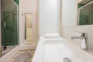 Bathroom - Le Mosaïque - Bel appt 2 chambres dans le centre (Rennes)
