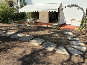 Exterior - LuisHome - Imperia: apartment in villa (Imperia)