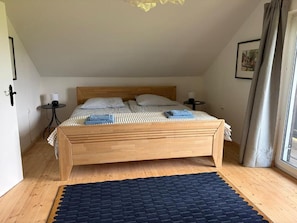 Room - Vrbo Property (Uffing am Staffelsee)