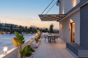 Outdoor dining - Casa De Campo (Adelianos Kampos)
