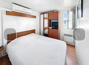 Unclassified image, 4 of 16, button - Mobile Home with Pool, Terrace, Garden, AC – 500 m from the Beach (Saint-Gilles-Croix-de-Vie)