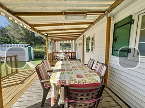 Unclassified image, 5 of 16, button - Mobile Home with Pool, Terrace, Garden, AC – 500 m from the Beach (Saint-Gilles-Croix-de-Vie)