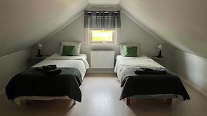 Iron/ironing board, travel crib, WiFi (free), bed sheets