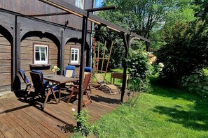 Outdoor dining - Vrbo Property (Großschönau)