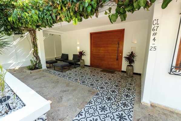 Property grounds - Welcome to Casa Solara, a boutique designer villa in Cartagena (Cartagena de Indias)