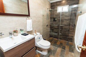 Bathroom - Welcome to Casa Solara, a boutique designer villa in Cartagena (Cartagena de Indias)