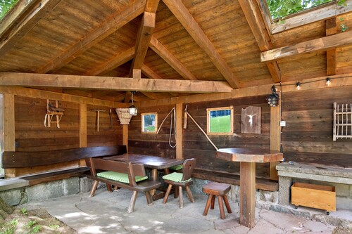 "OBN" Apartment with Mountain View, Shared Terrace, and Wi-Fi