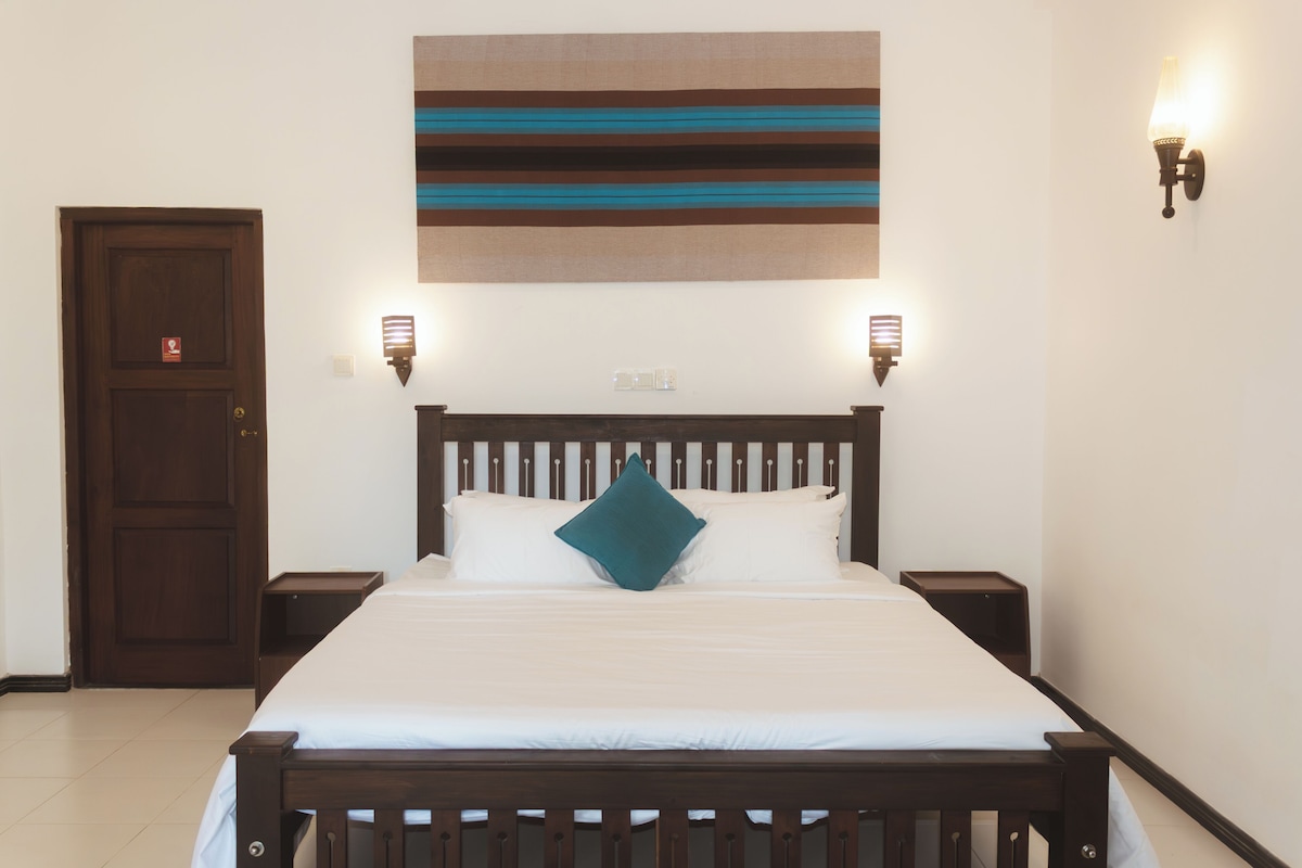 Deluxe Double Room | Meja, ruang kerja komputer riba, Wi-fi percuma 