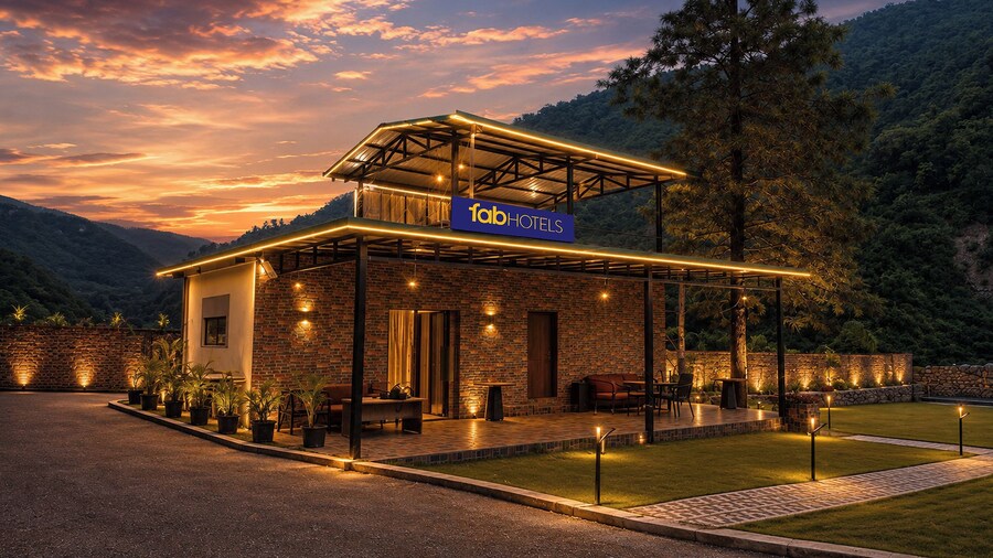 Fabhotel Natures Crown Resort