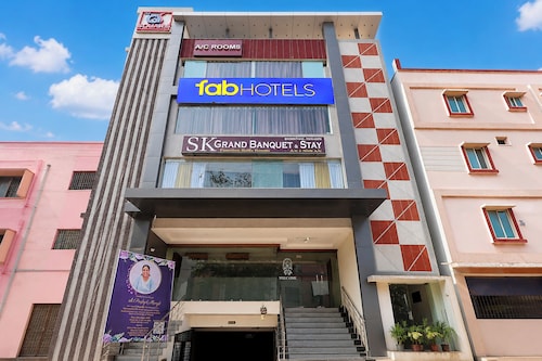 Fabhotel Sk Grand Banquet