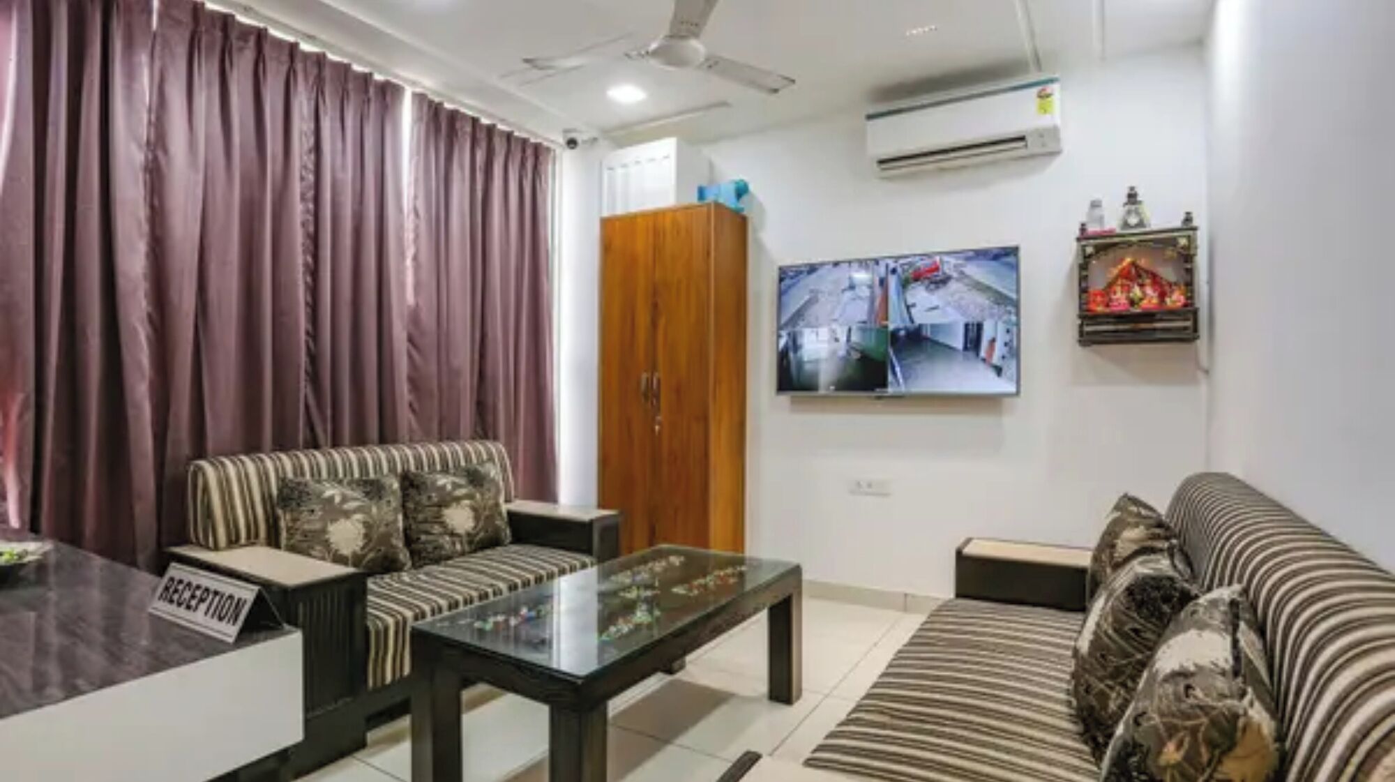 Khu tiếp khách ở sảnh
