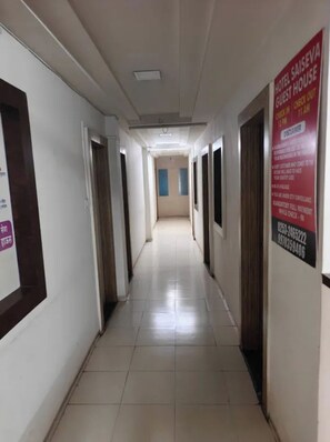 Lobby - Fabhotel Sai Seva (Nashik)