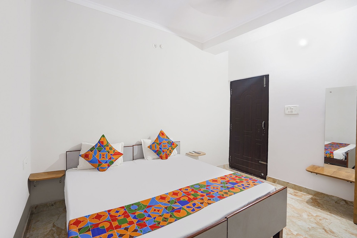 Executive Room | Egyptian cotton sheets, premium bedding, in-room safe, desk
