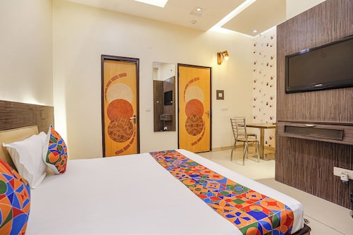 FabHotel Rivlet Premium