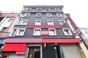 Exterior - Fabhotel Rivlet Central (New Delhi)