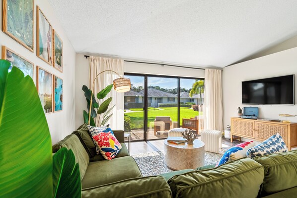 Unclassified image, 1 of 24, button - Modern 2BR 2BA PGA Home in Paradise, 2 Min to Pool, 15 Min to Beach (Palm Beach Gardens)