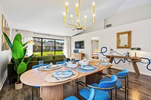 Unclassified image, 5 of 24, button - Modern 2BR 2BA PGA Home in Paradise, 2 Min to Pool, 15 Min to Beach (Palm Beach Gardens)