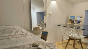 Luokittelematon kuva, 3 kautta 20, painike