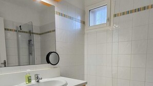 Luokittelematon kuva, 5 kautta 20, painike