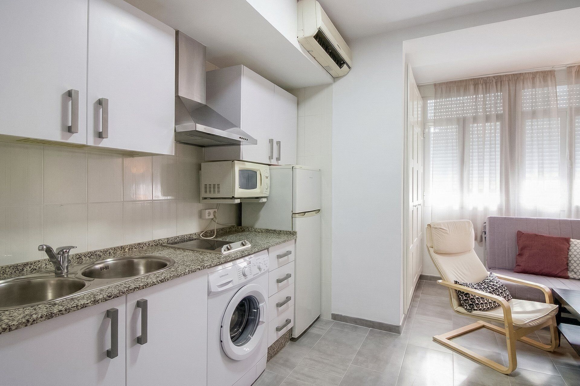 Coffee/tea maker, fridge, microwave, toaster